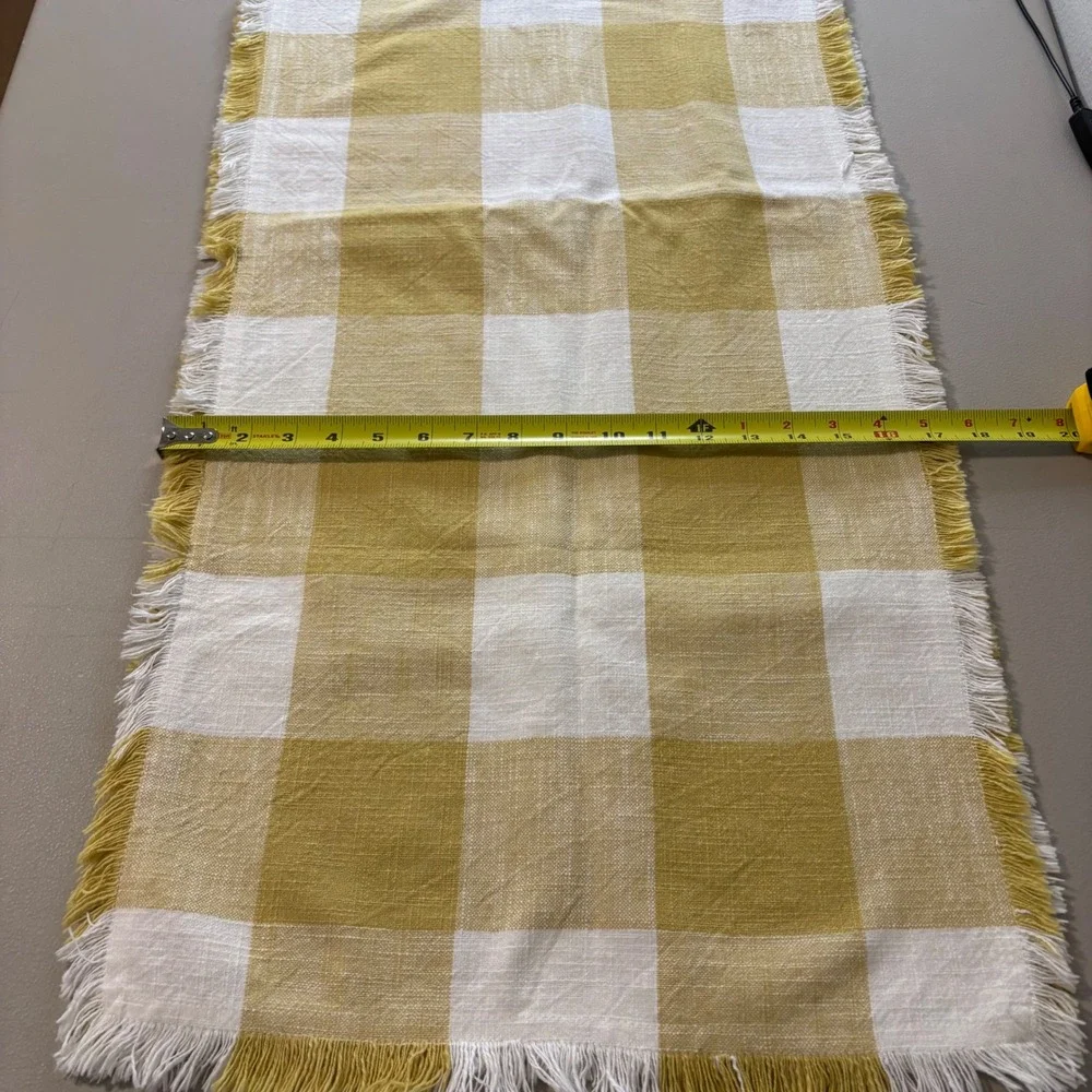 N/A woven table